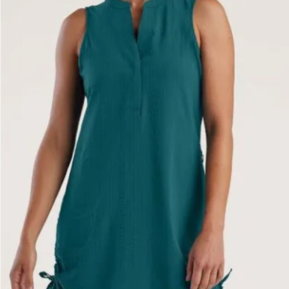 Title Nine Teal Sleeveless Dress